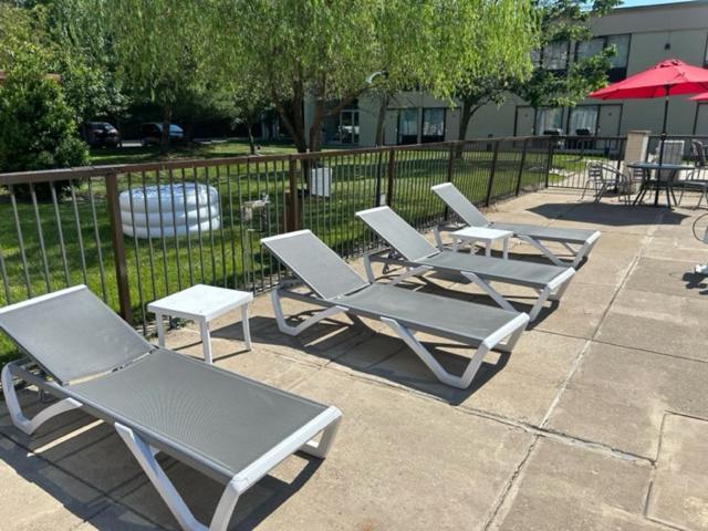 Ramada By Wyndham Newark/Wilmington Ξενοδοχείο Εξωτερικό φωτογραφία