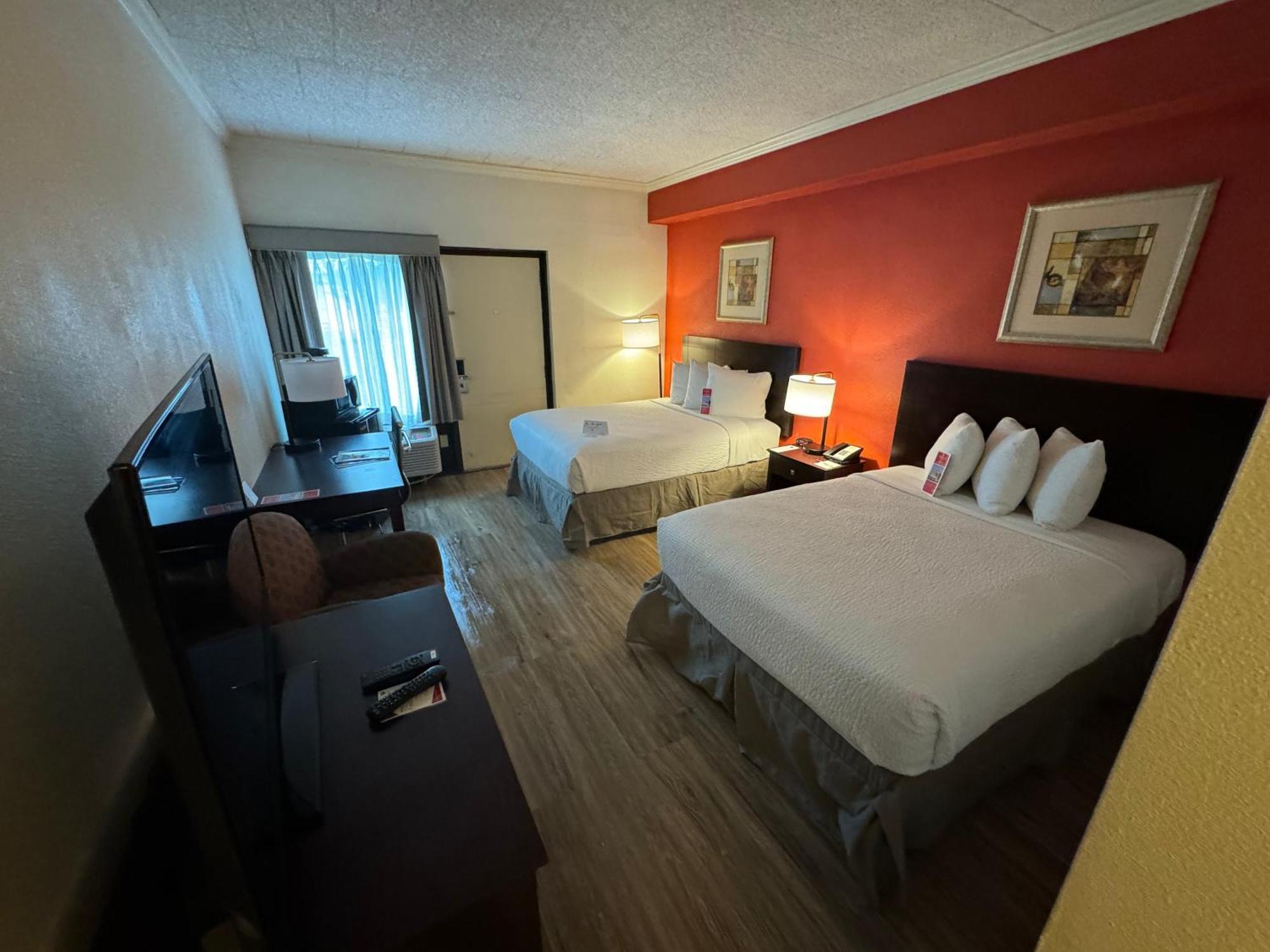 Ramada By Wyndham Newark/Wilmington Ξενοδοχείο Εξωτερικό φωτογραφία